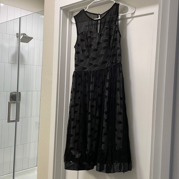 Iv wore it once for a dinner party for Christmas Looking for its new home - Picture 1 of 2